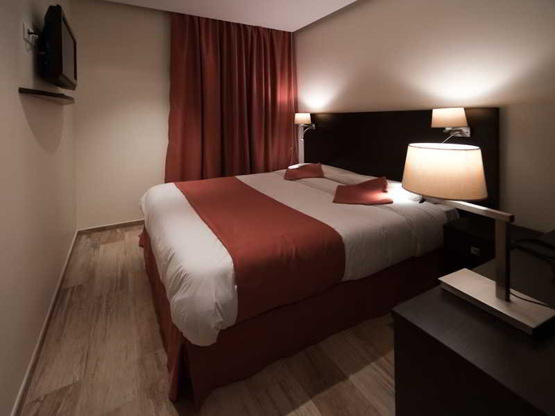 Central Hôtel Nîmes