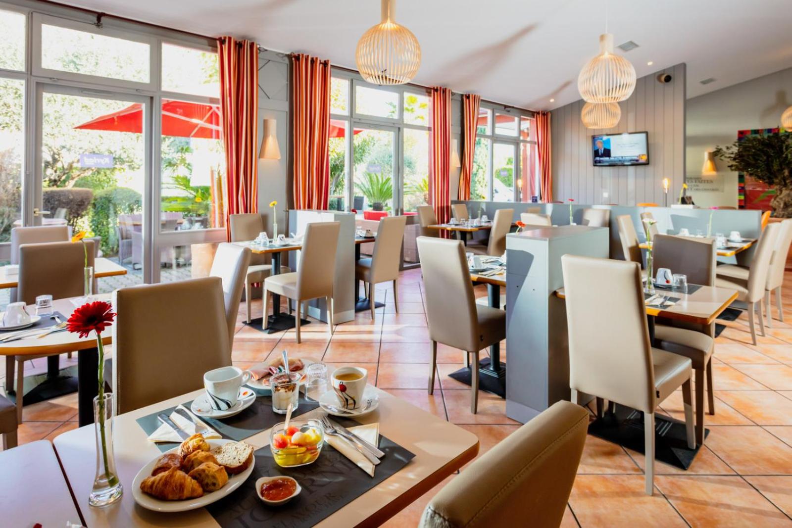 Hotel Kyriad Nîmes Ouest