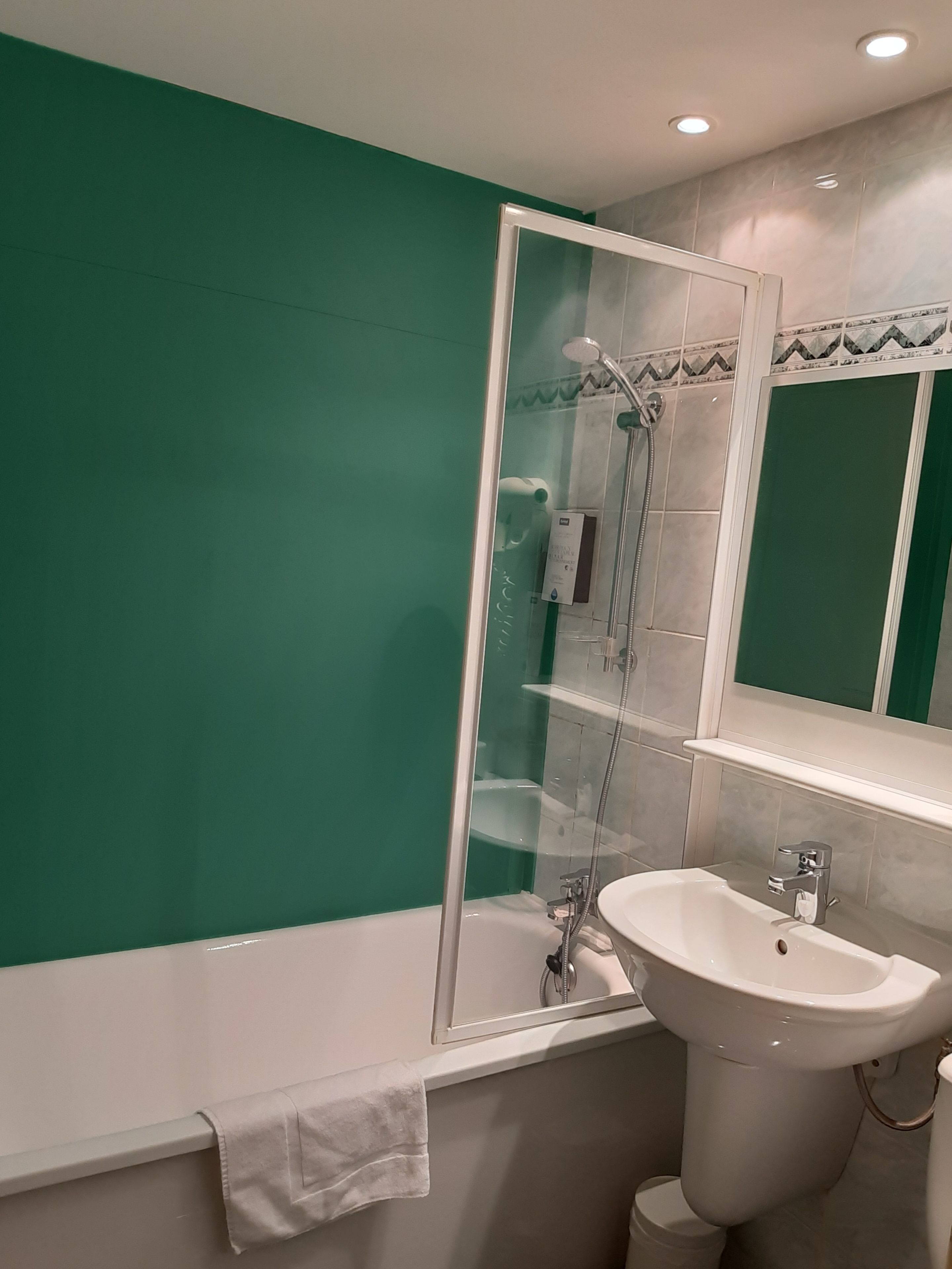 Hotel Kyriad Nîmes Ouest