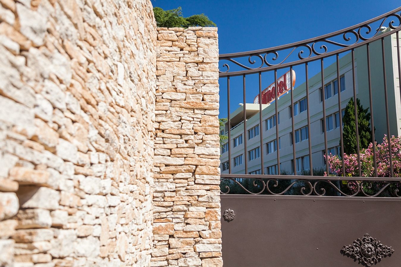 Logis Nîmotel