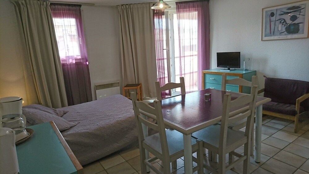 Residence De La Servie