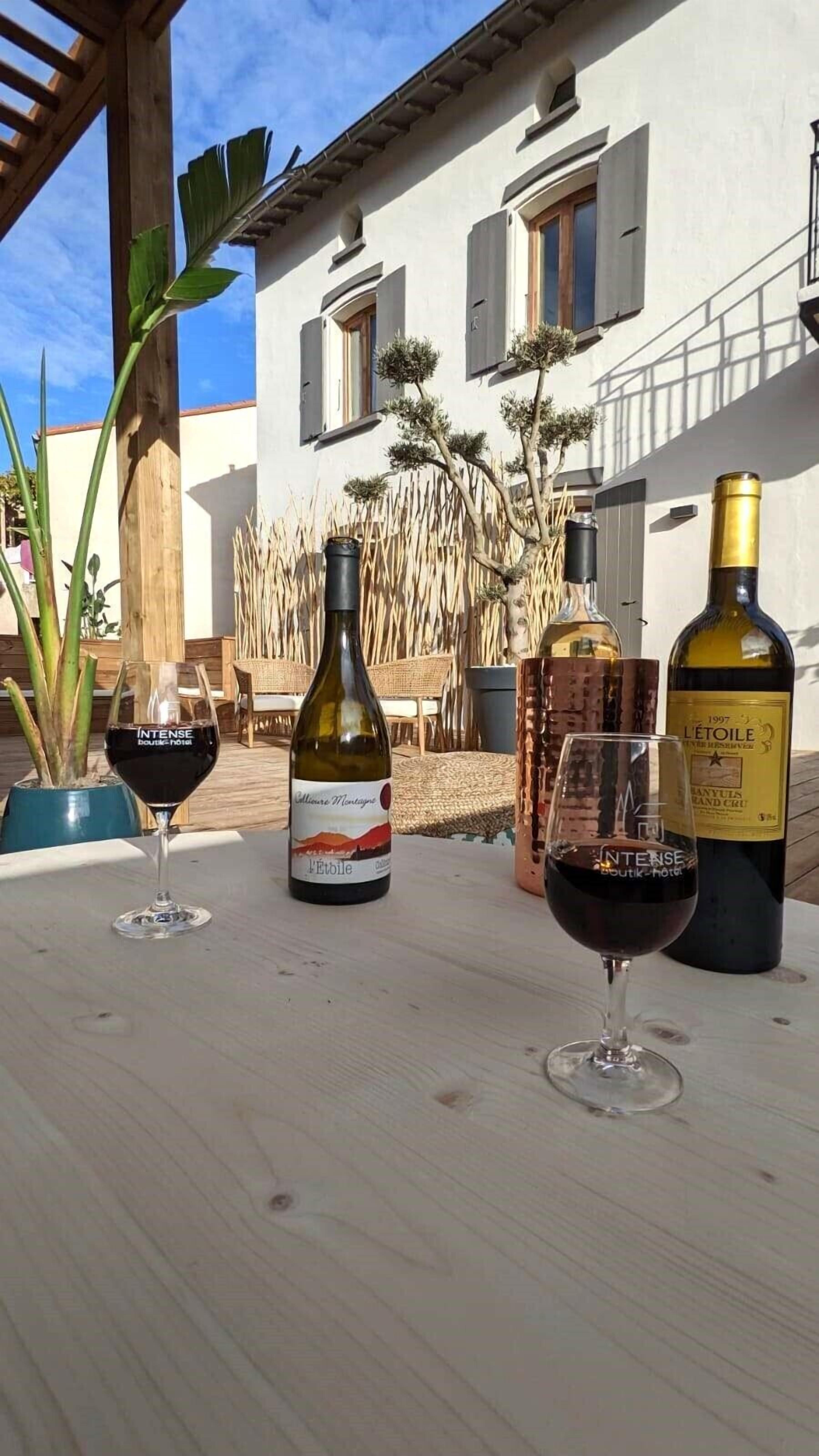 Intense Boutik-Hôtel