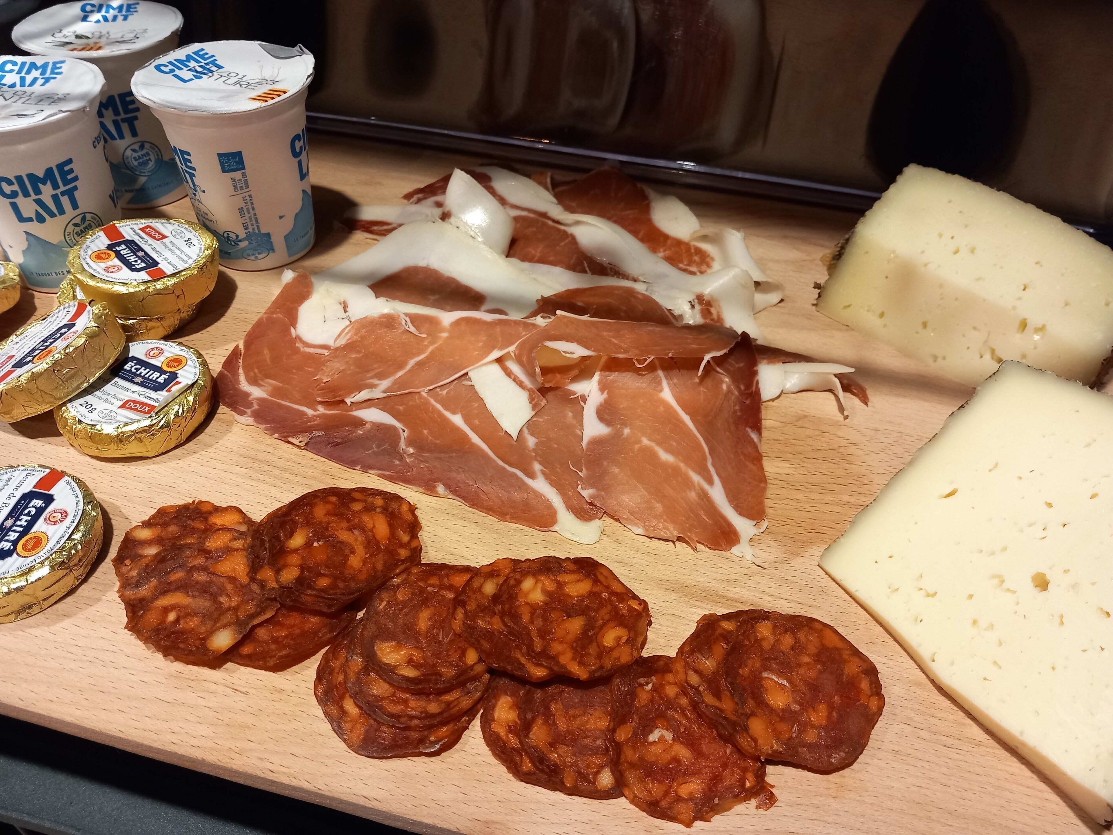 Intense Boutik-Hôtel