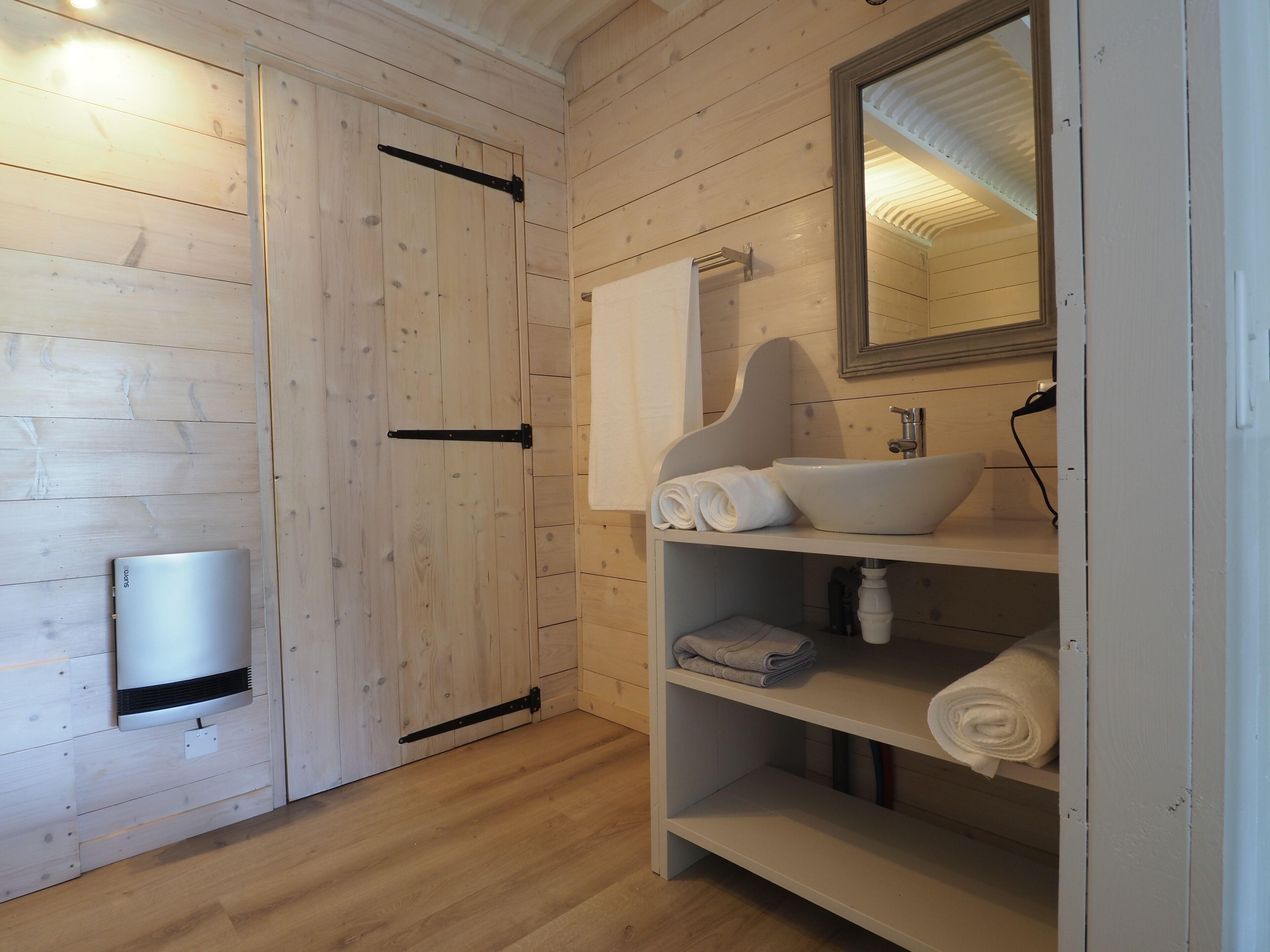 Le Chalet Des Trois Quilles