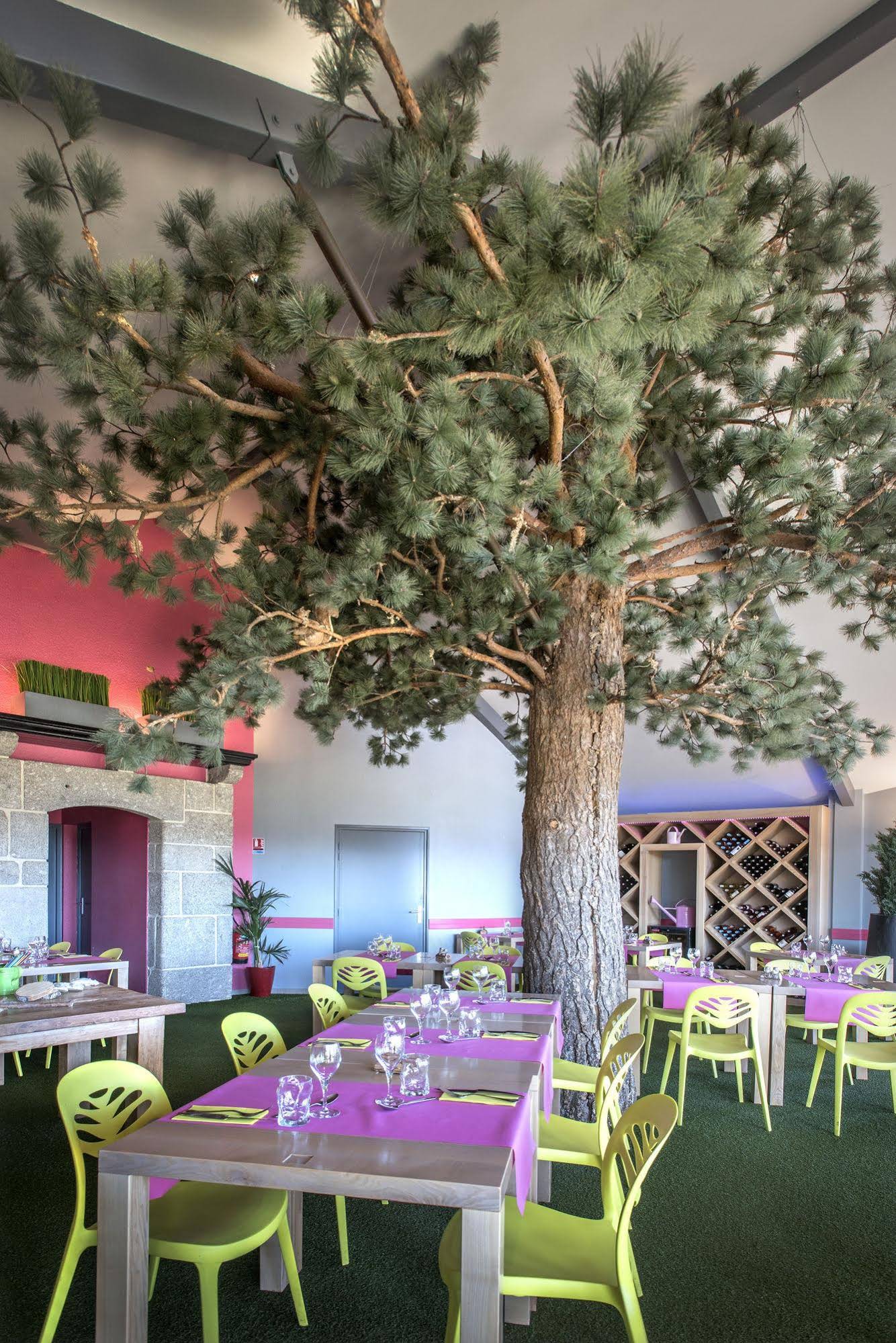 Les Portes d'Apcher Hotel