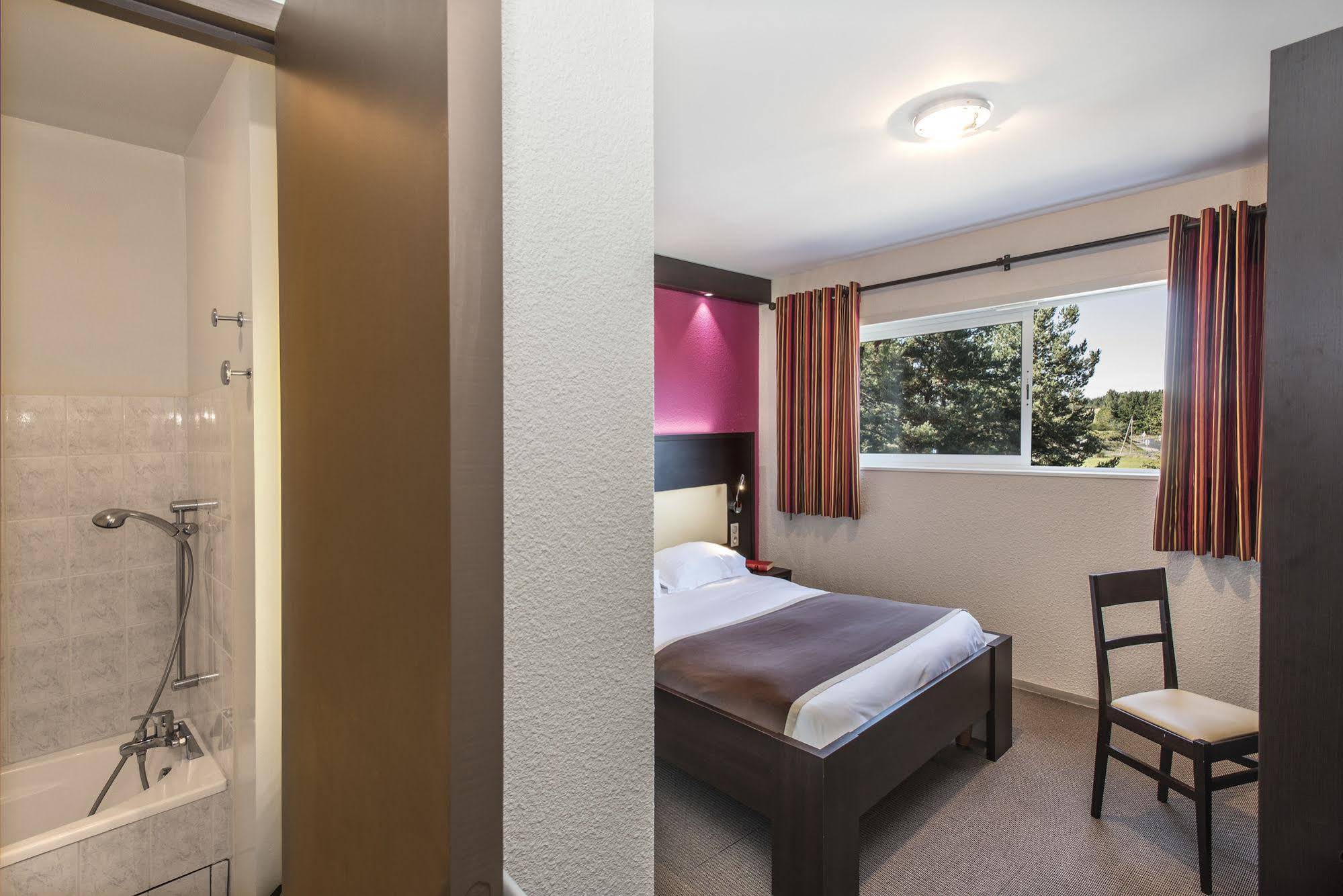 Les Portes d'Apcher Hotel