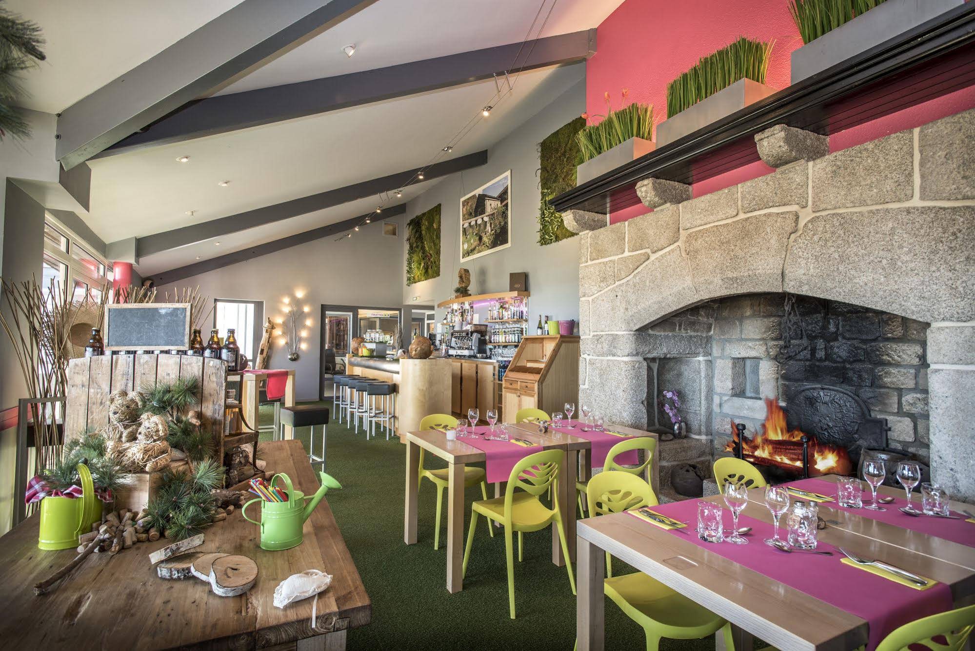 Les Portes d'Apcher Hotel