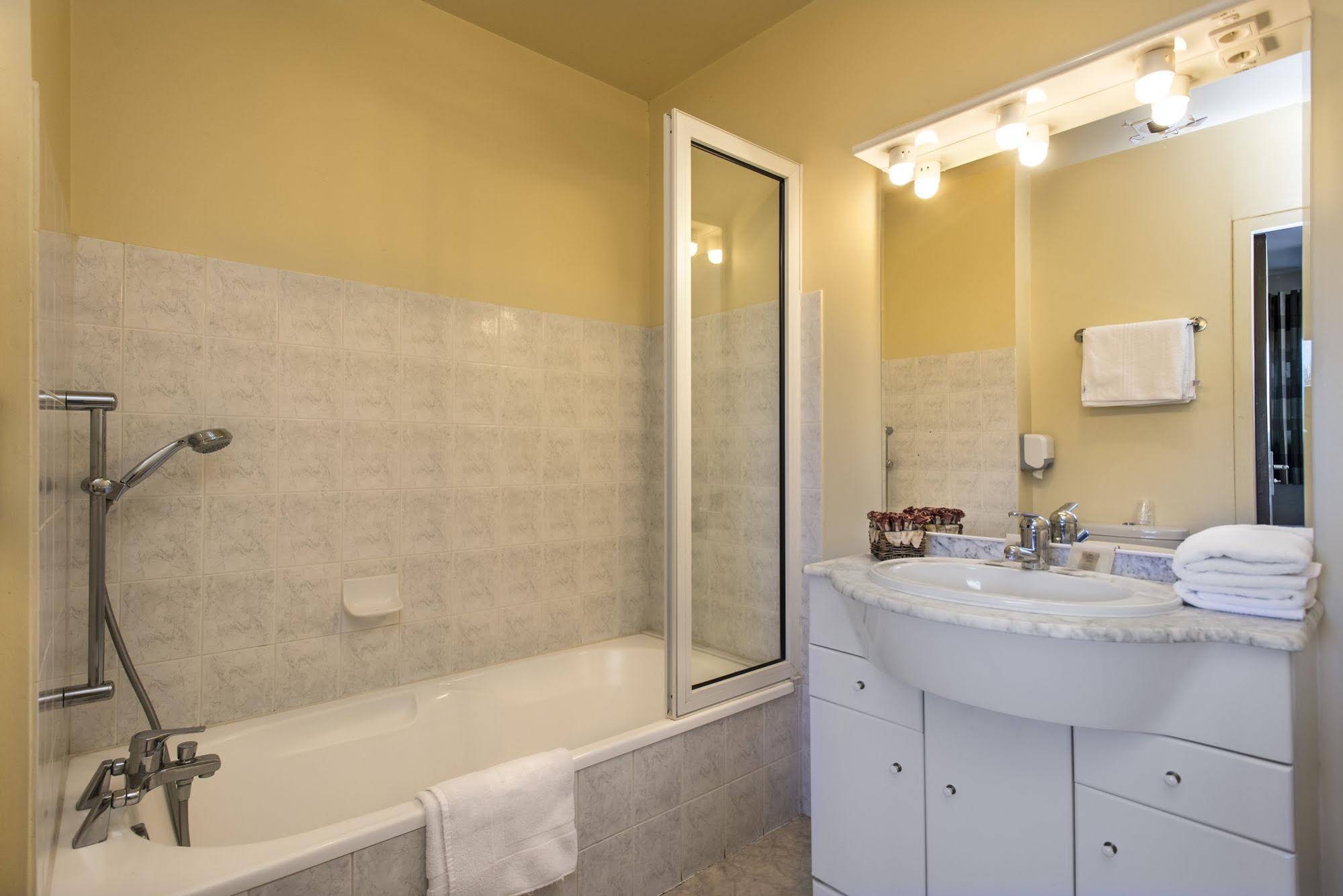 Les Portes d'Apcher Hotel