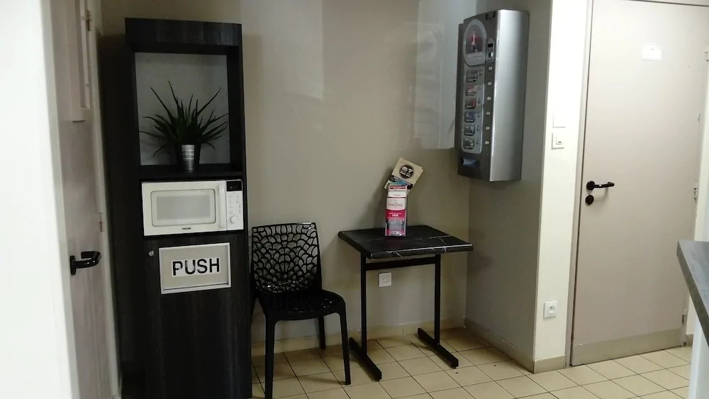 Fasthotel Montpellier Ouest