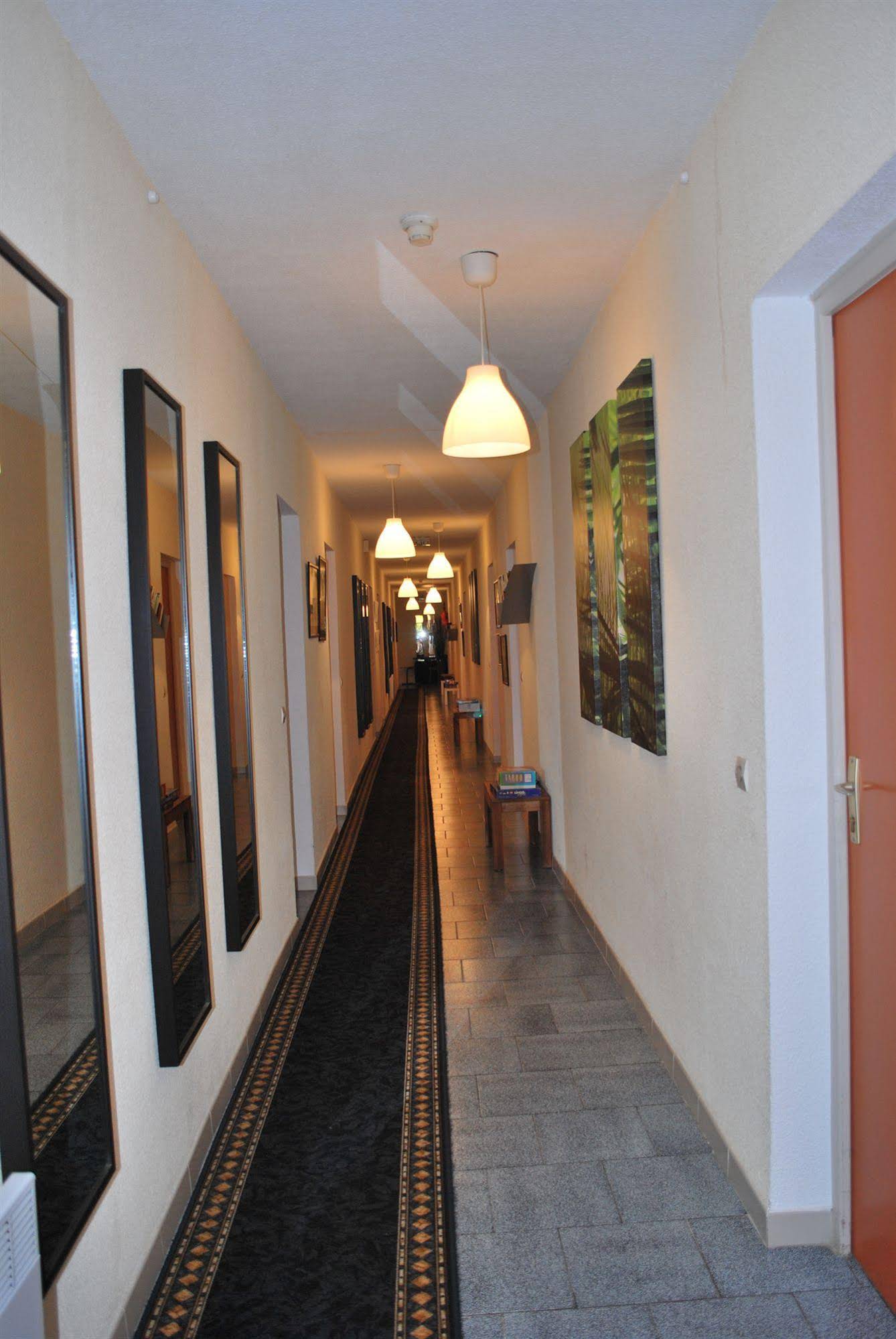 Hôtel Les Bellugues