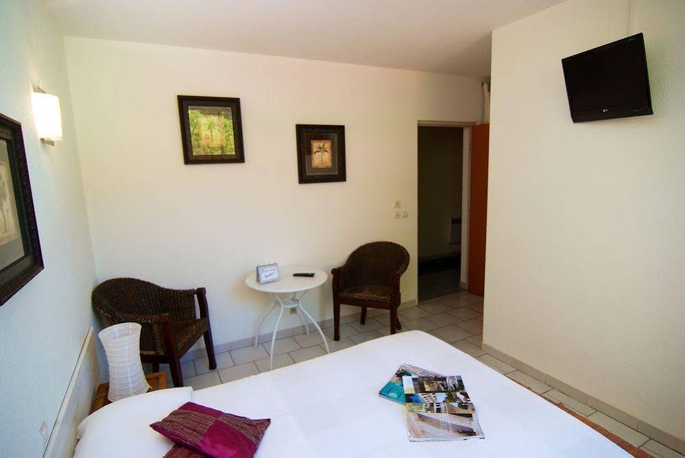 Hôtel Les Bellugues