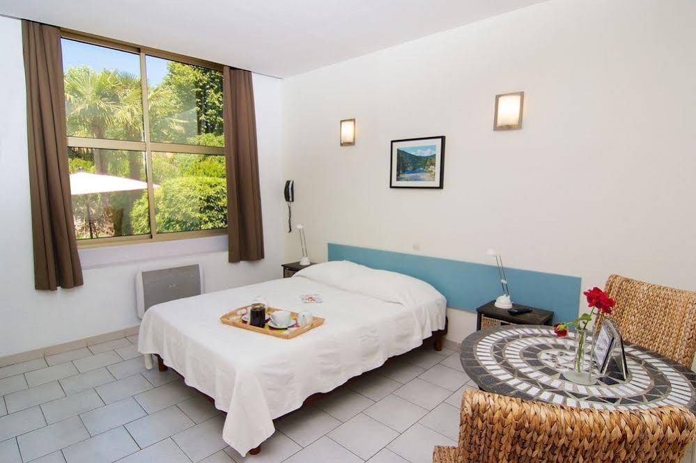 Hôtel Les Bellugues