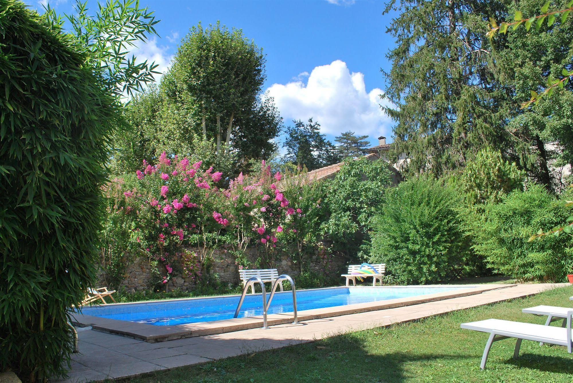 Hôtel Les Bellugues