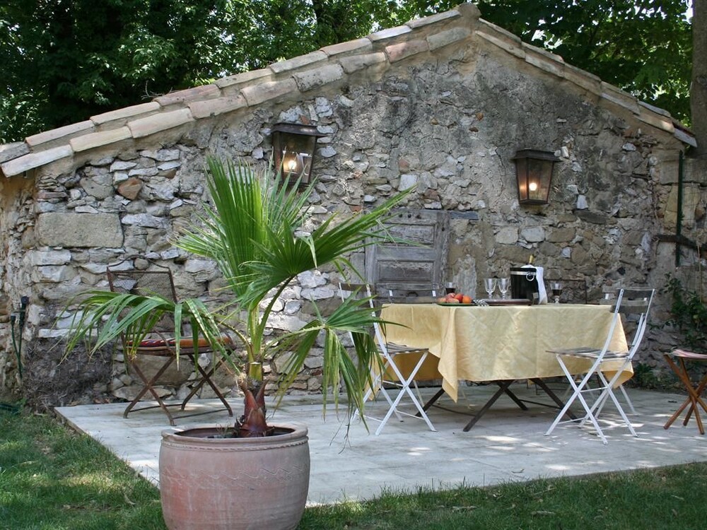 Chateau Beaupre Deleuze