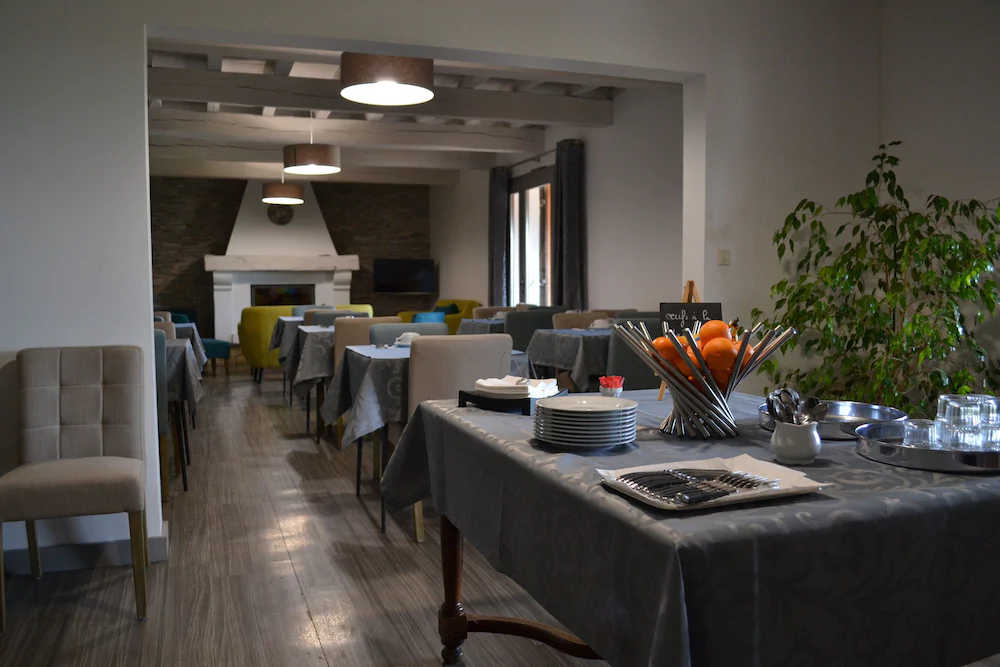 Hotel Le Saint Genies
