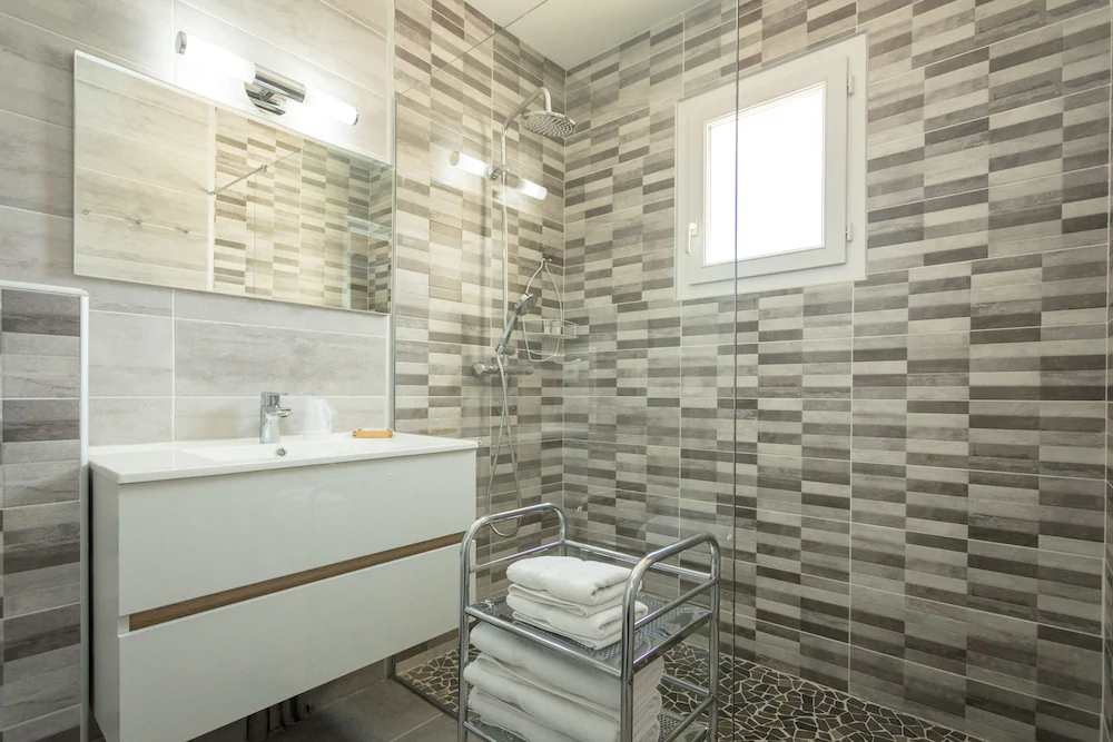 Hotel Le Saint Genies