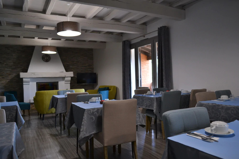 Hotel Le Saint Genies