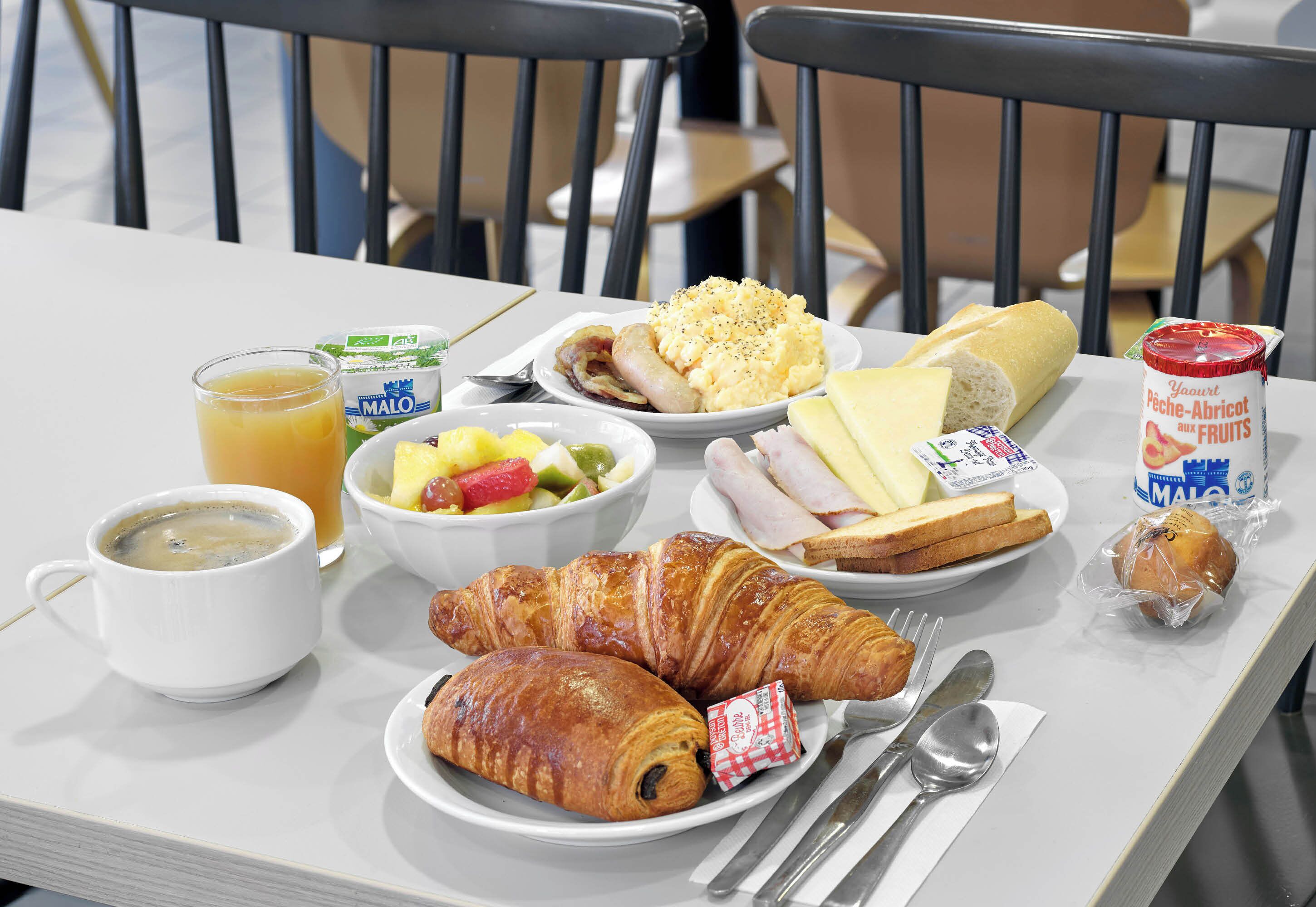 B&B Hotel Paris Est Bobigny Université