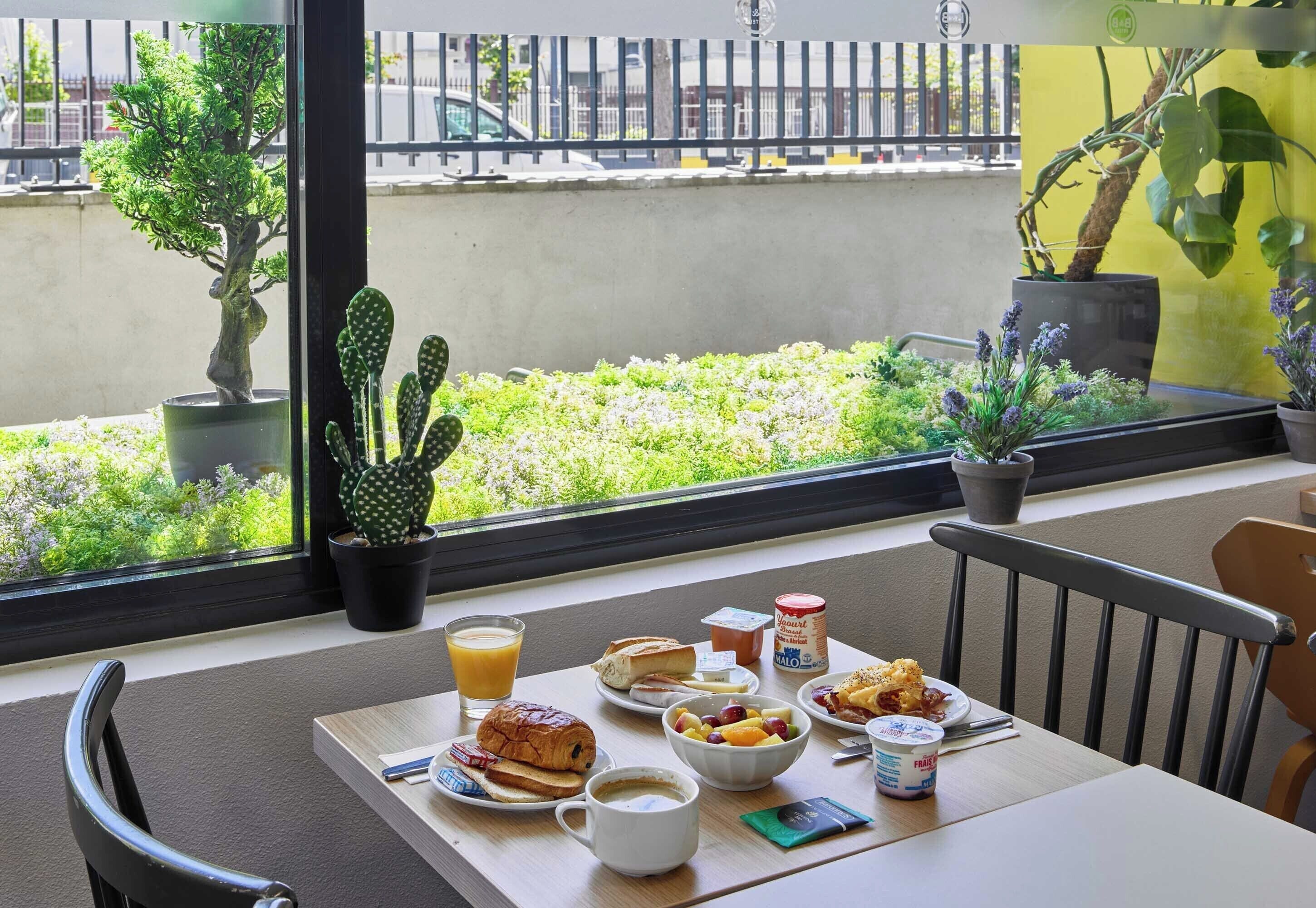 B&B Hotel Paris Est Bobigny Université