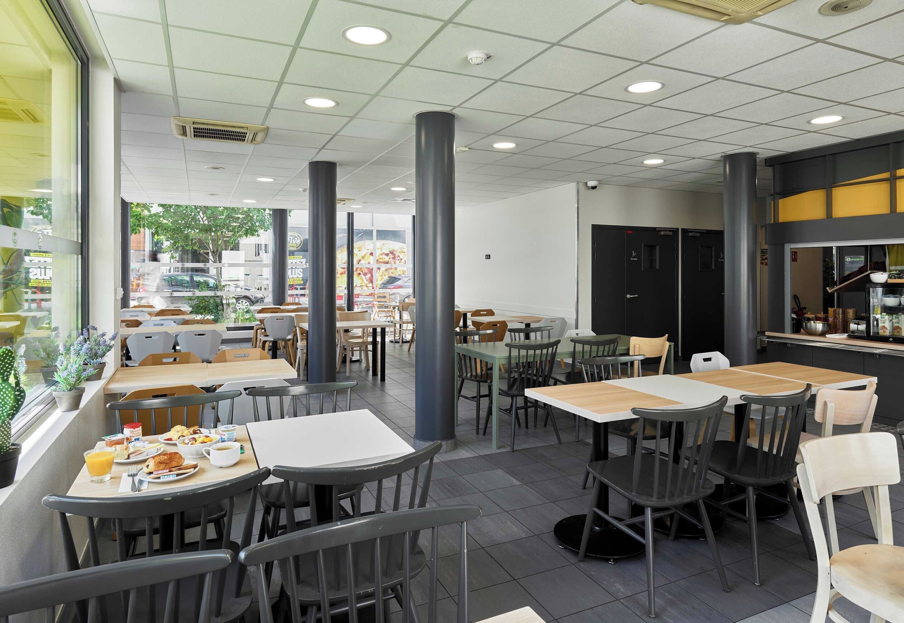 B&B Hotel Paris Est Bobigny Université