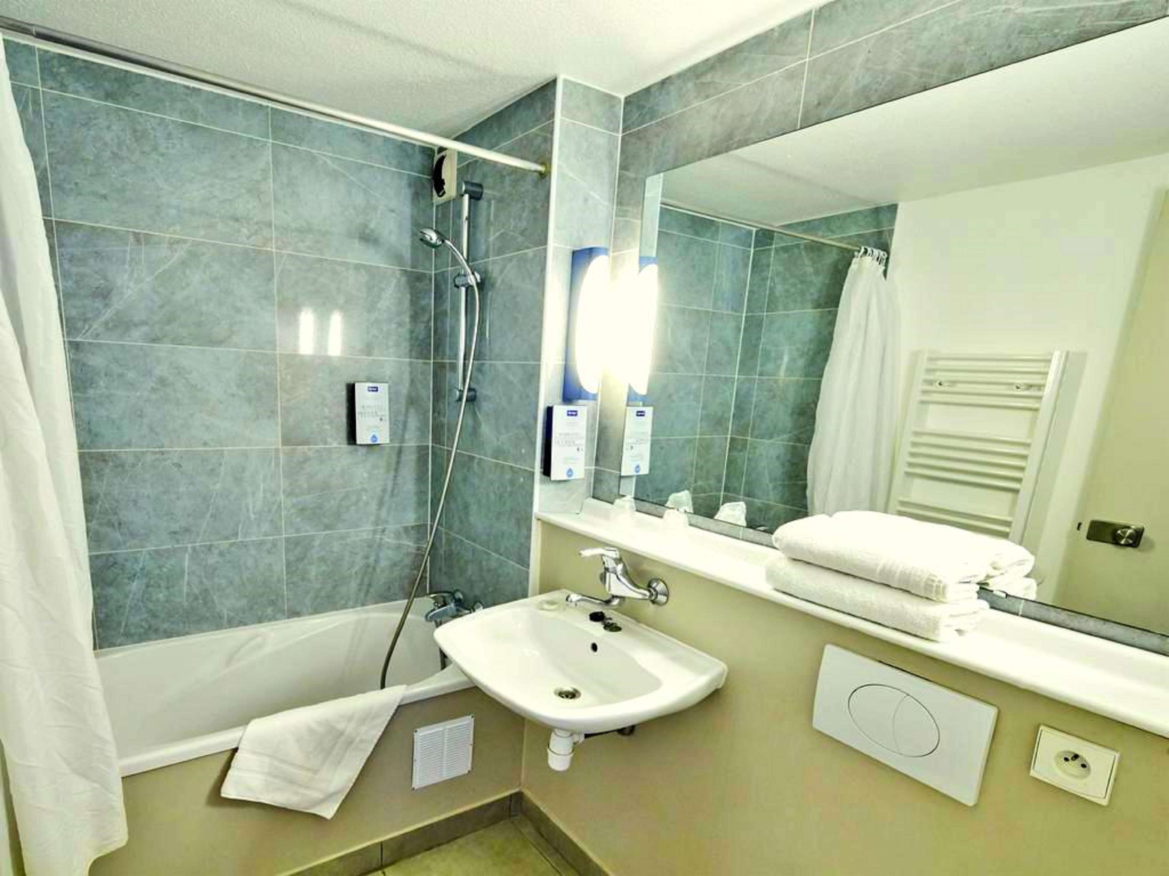 Hôtel Kyriad Chantilly Sud - Luzarches