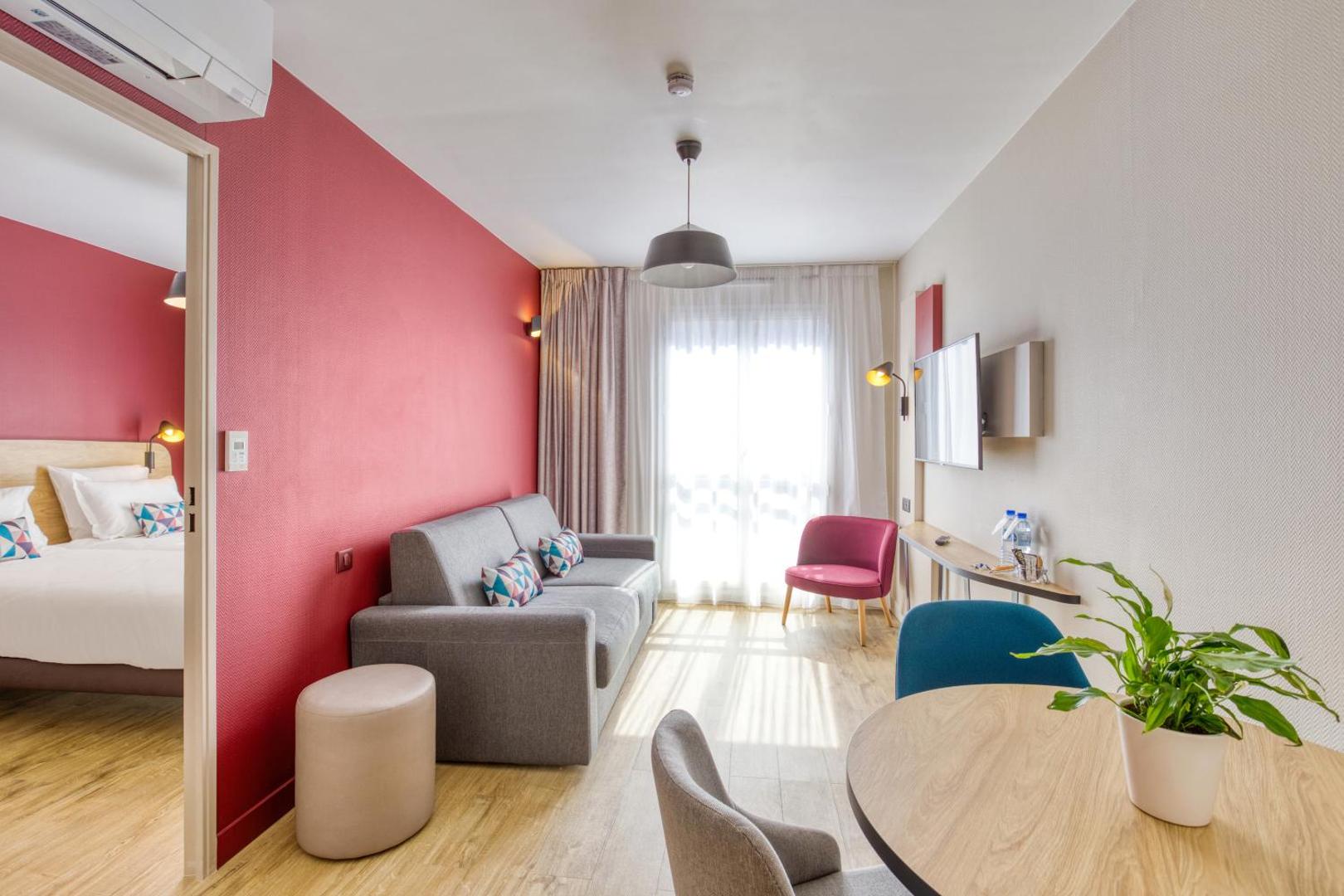Appart'City Confort Paris Clichy Mairie