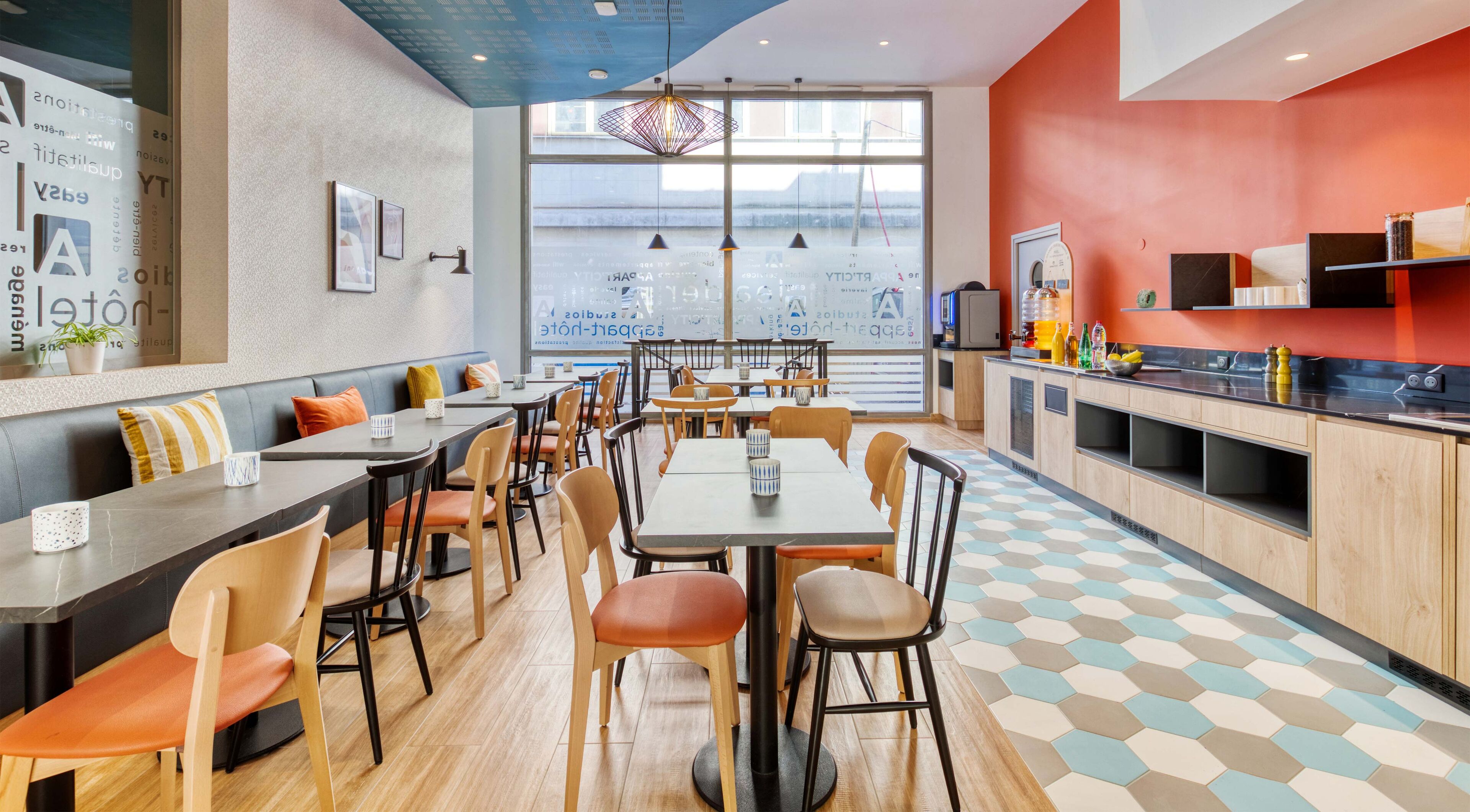 Appart'City Confort Paris Clichy Mairie