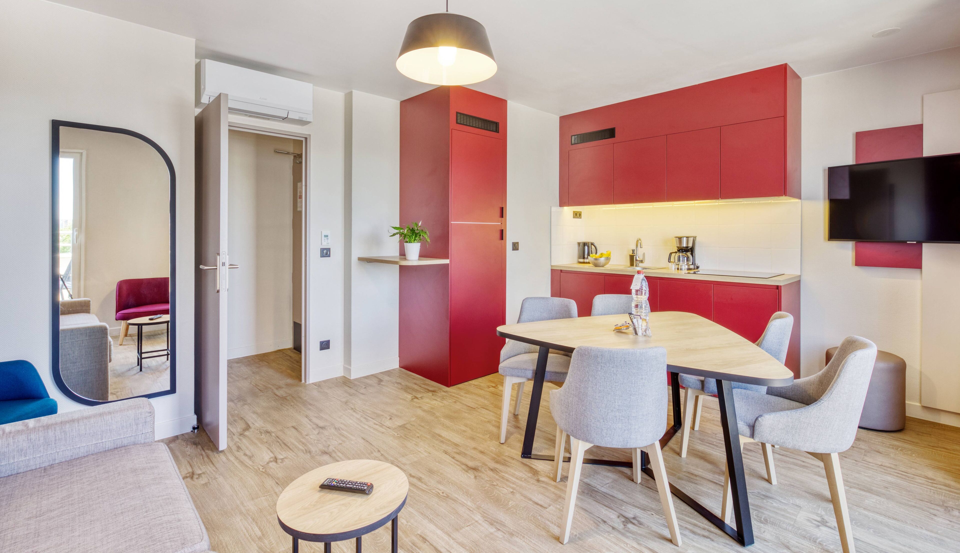 Appart'City Confort Paris Clichy Mairie