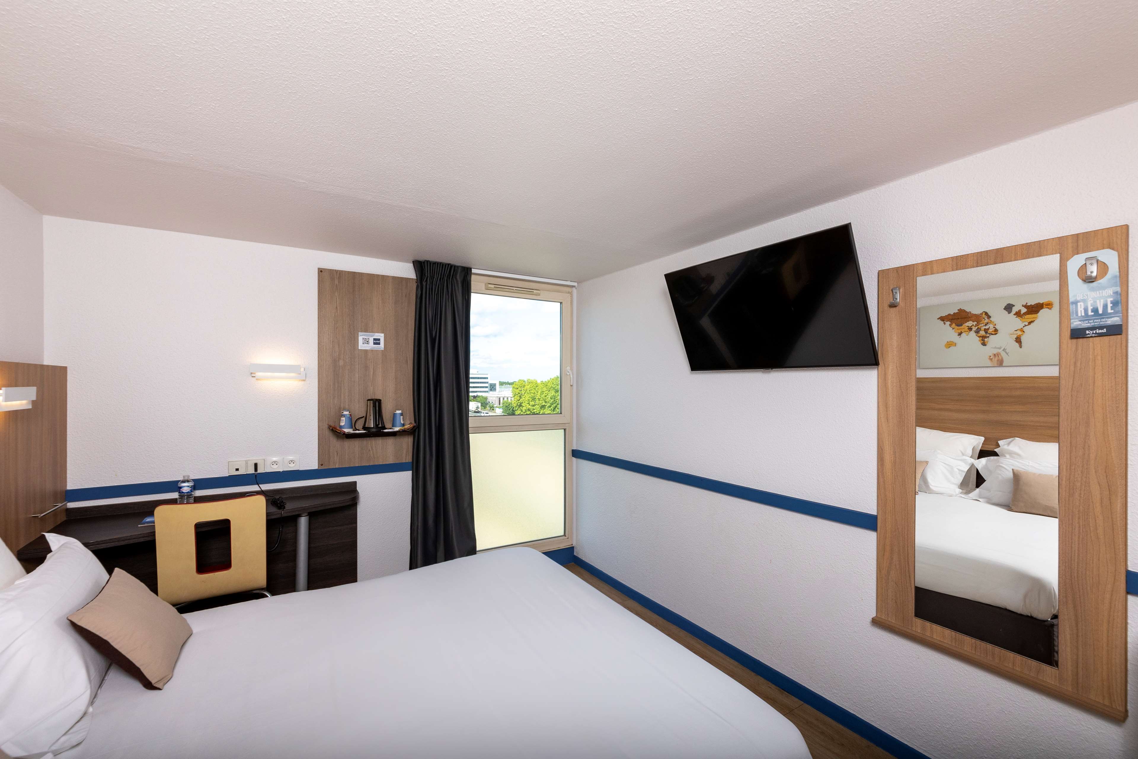 Kyriad Paris Ouest - Colombes
