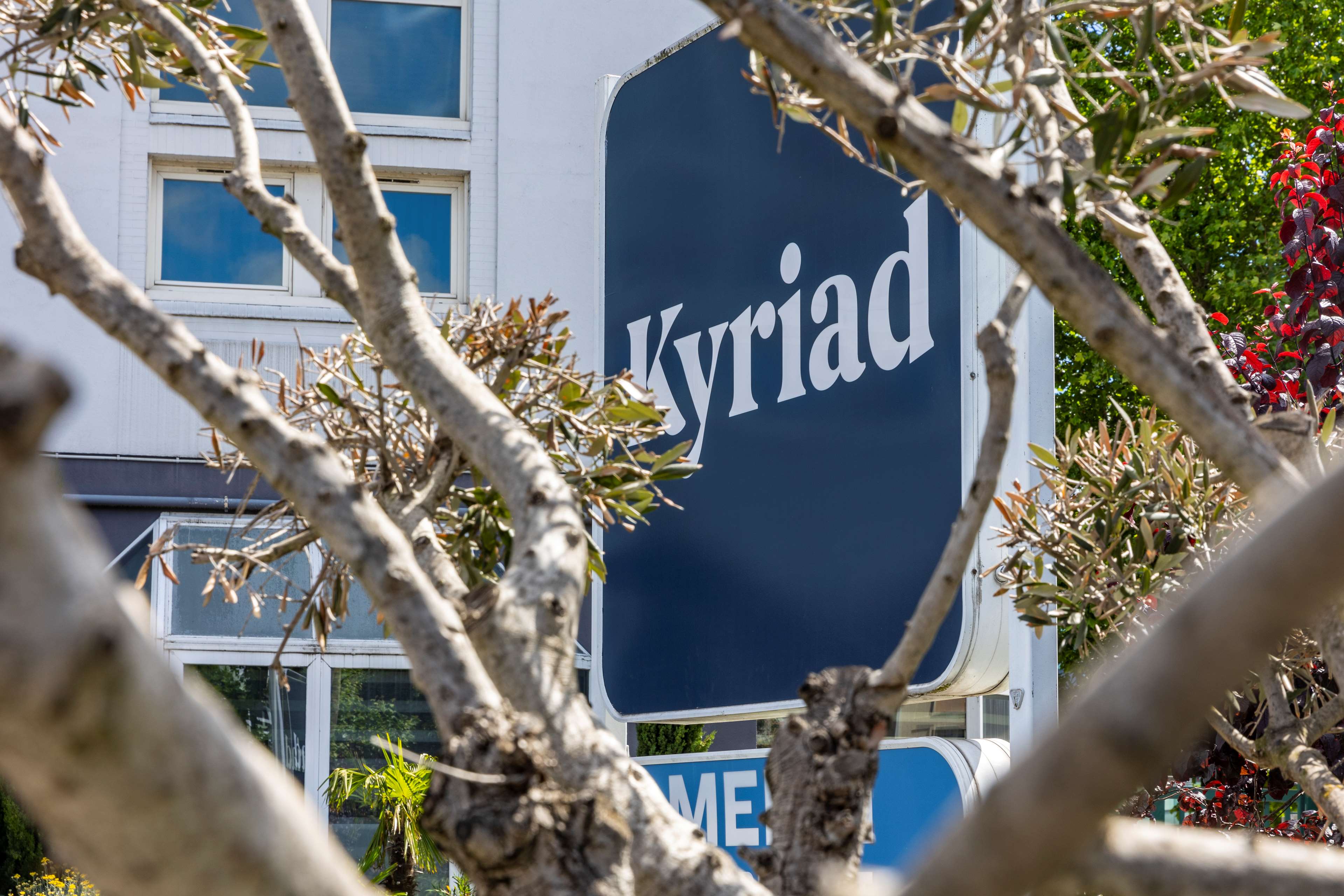 Kyriad Paris Ouest - Colombes