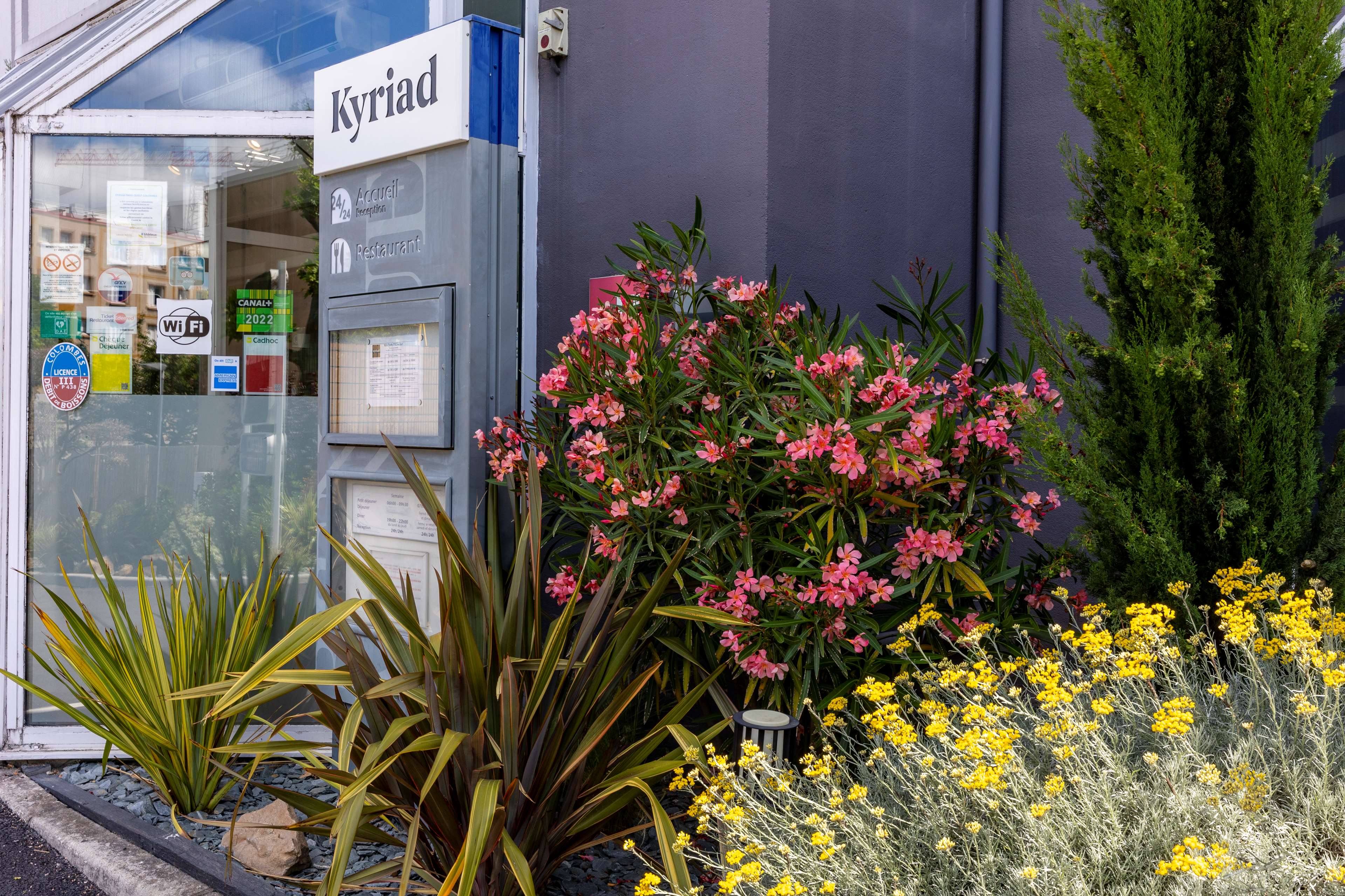 Kyriad Paris Ouest - Colombes