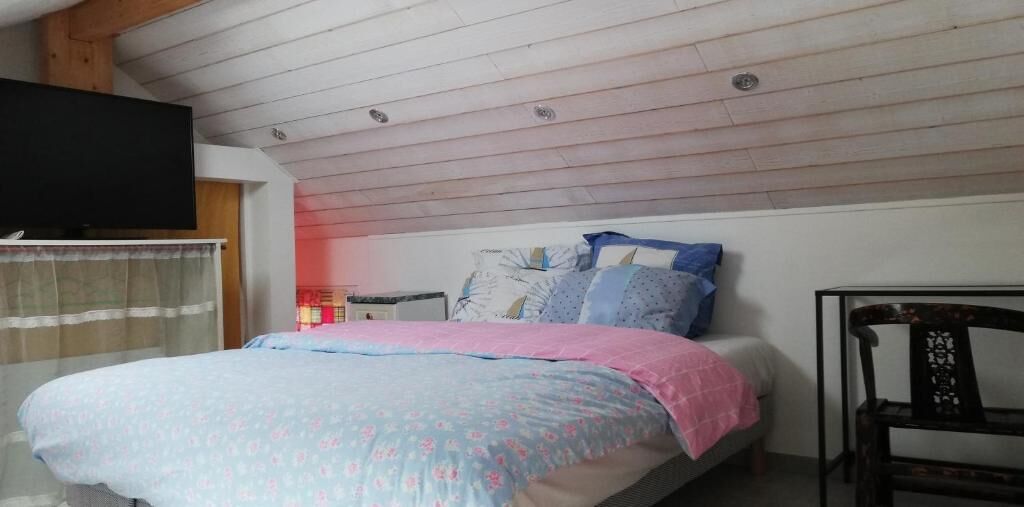 Chalet De Paris