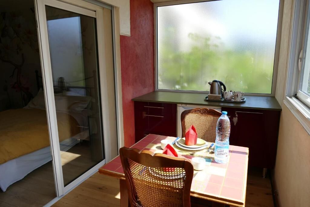 Chalet De Paris