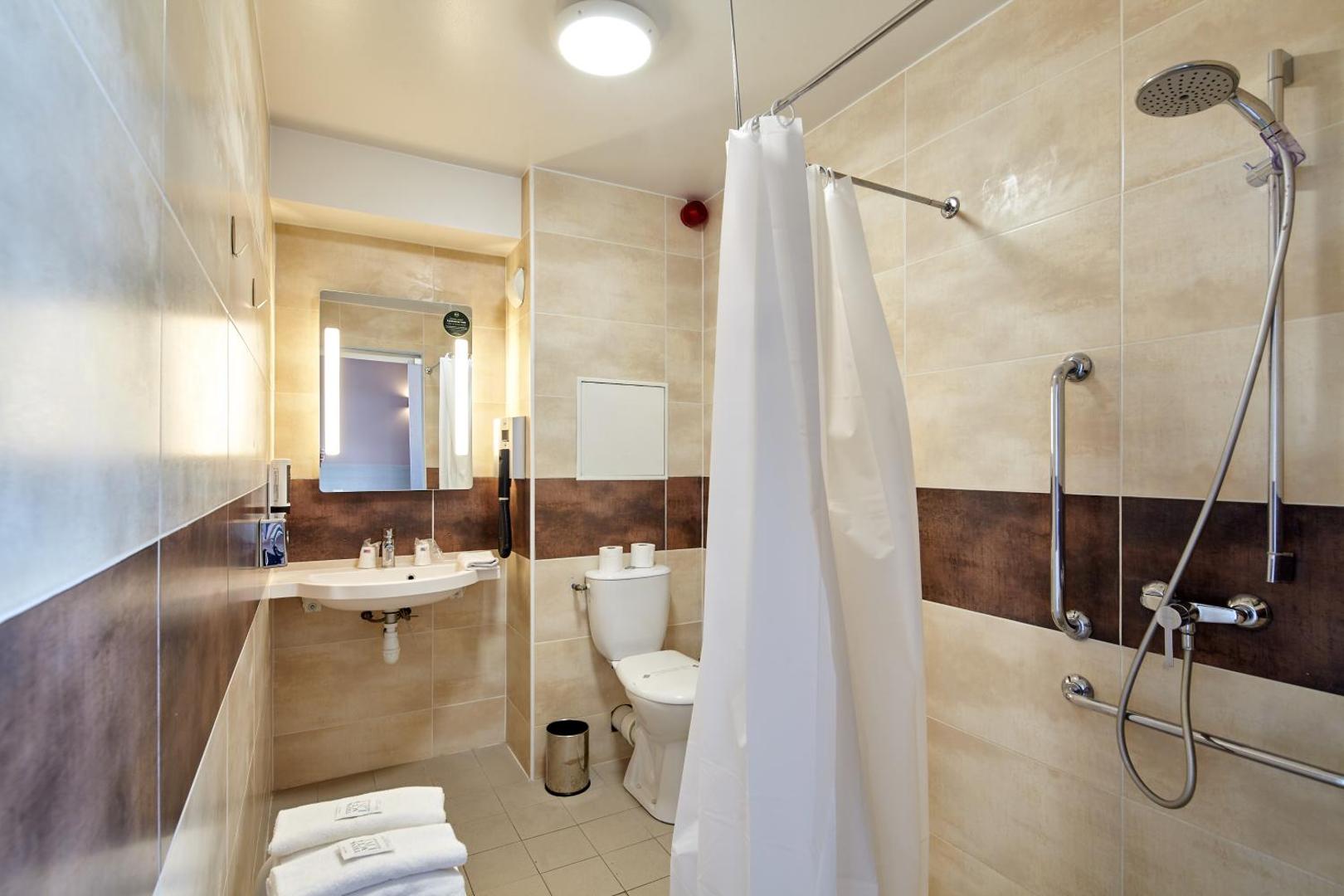 B&B HOTEL Paris Nord Gonesse Parc des Expos