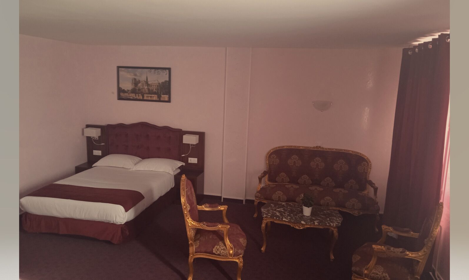 Hotel Royal