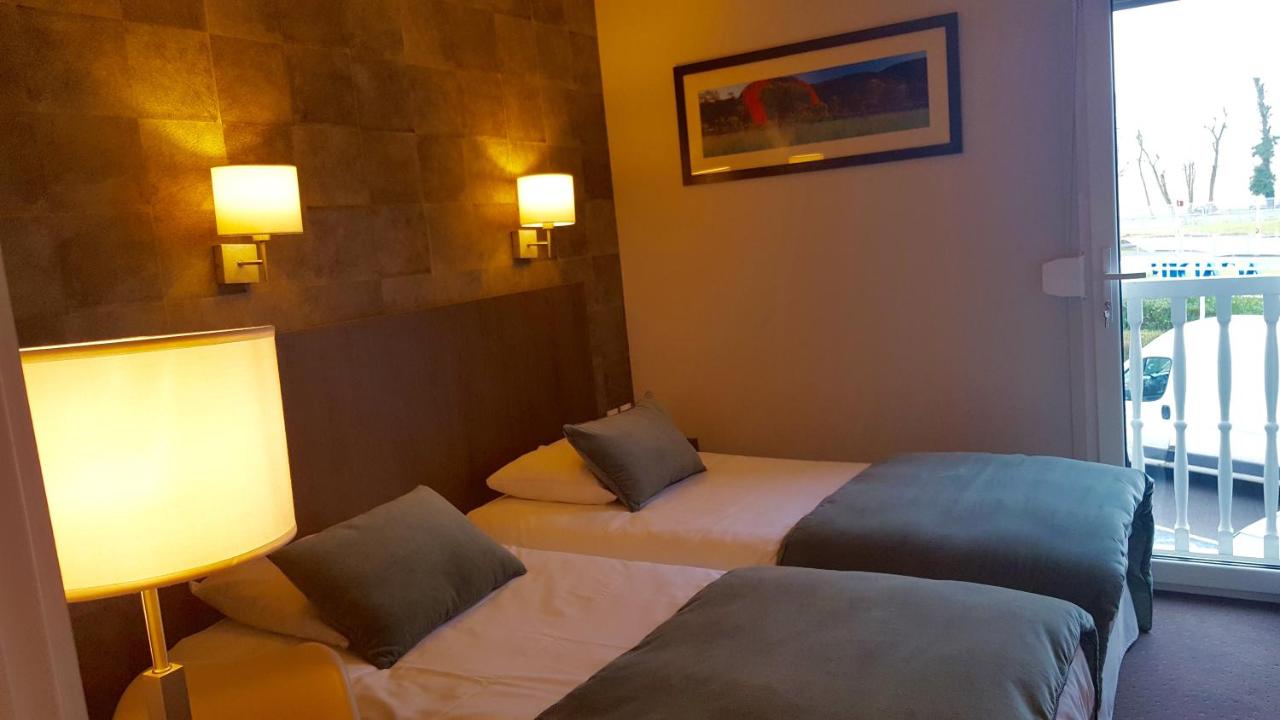 Hotel Acadie Les Ulis