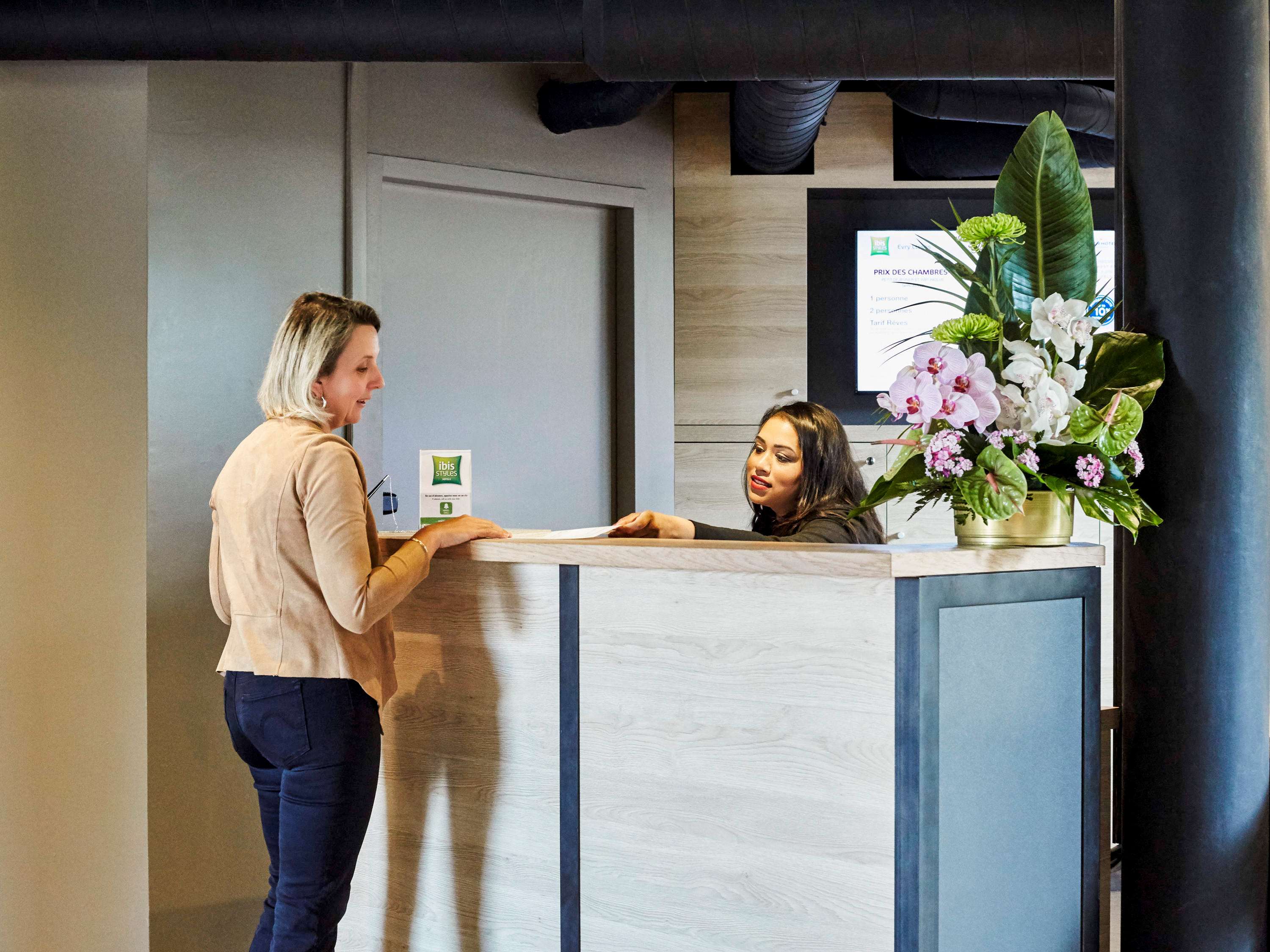 ibis Styles Évry Lisses