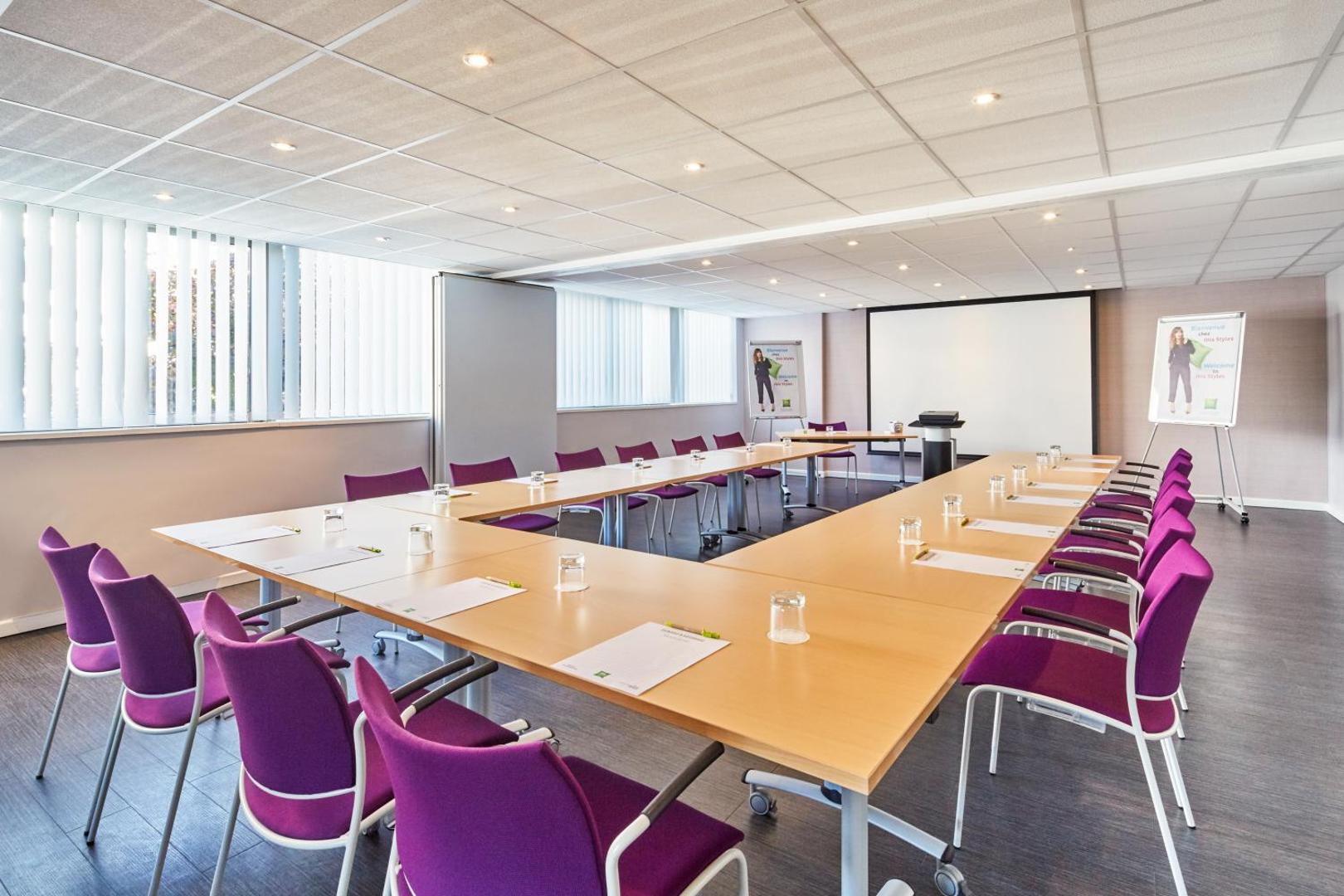 ibis Styles Évry Lisses