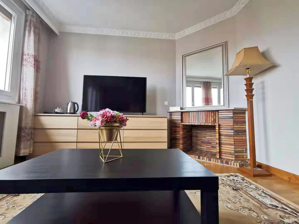 La Maison Charentonneau