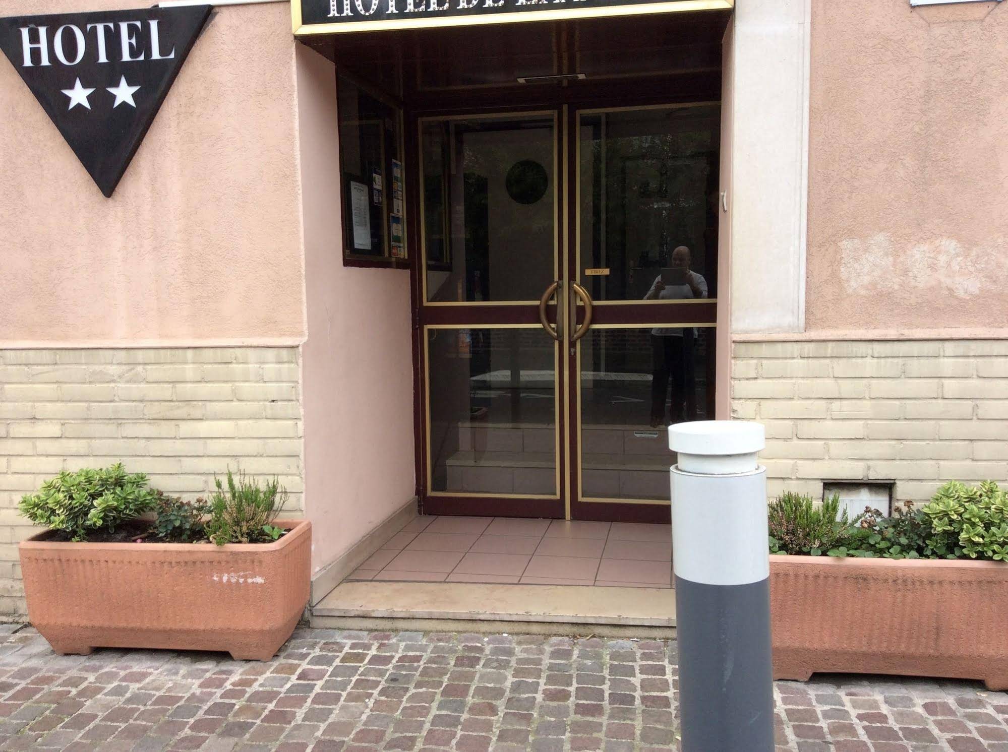Hotel De La Place