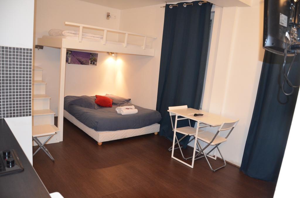 Hotel Studios Phenicio Montrouge