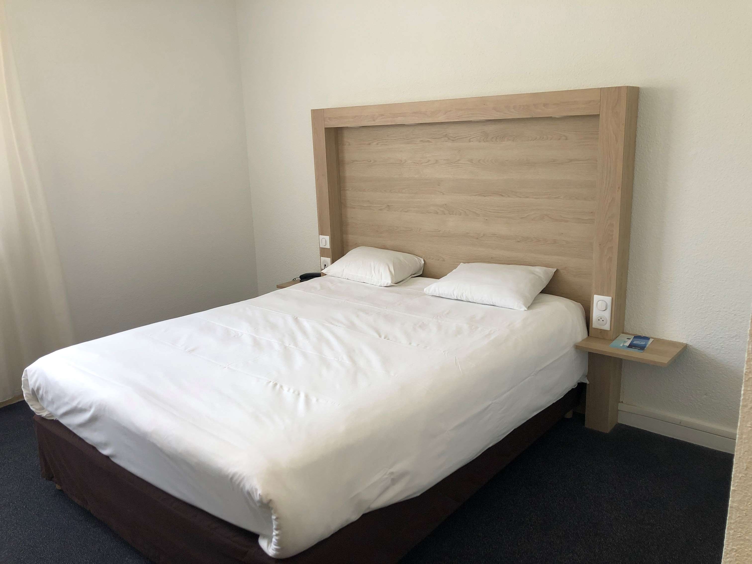 Hotel Kyriad Nemours