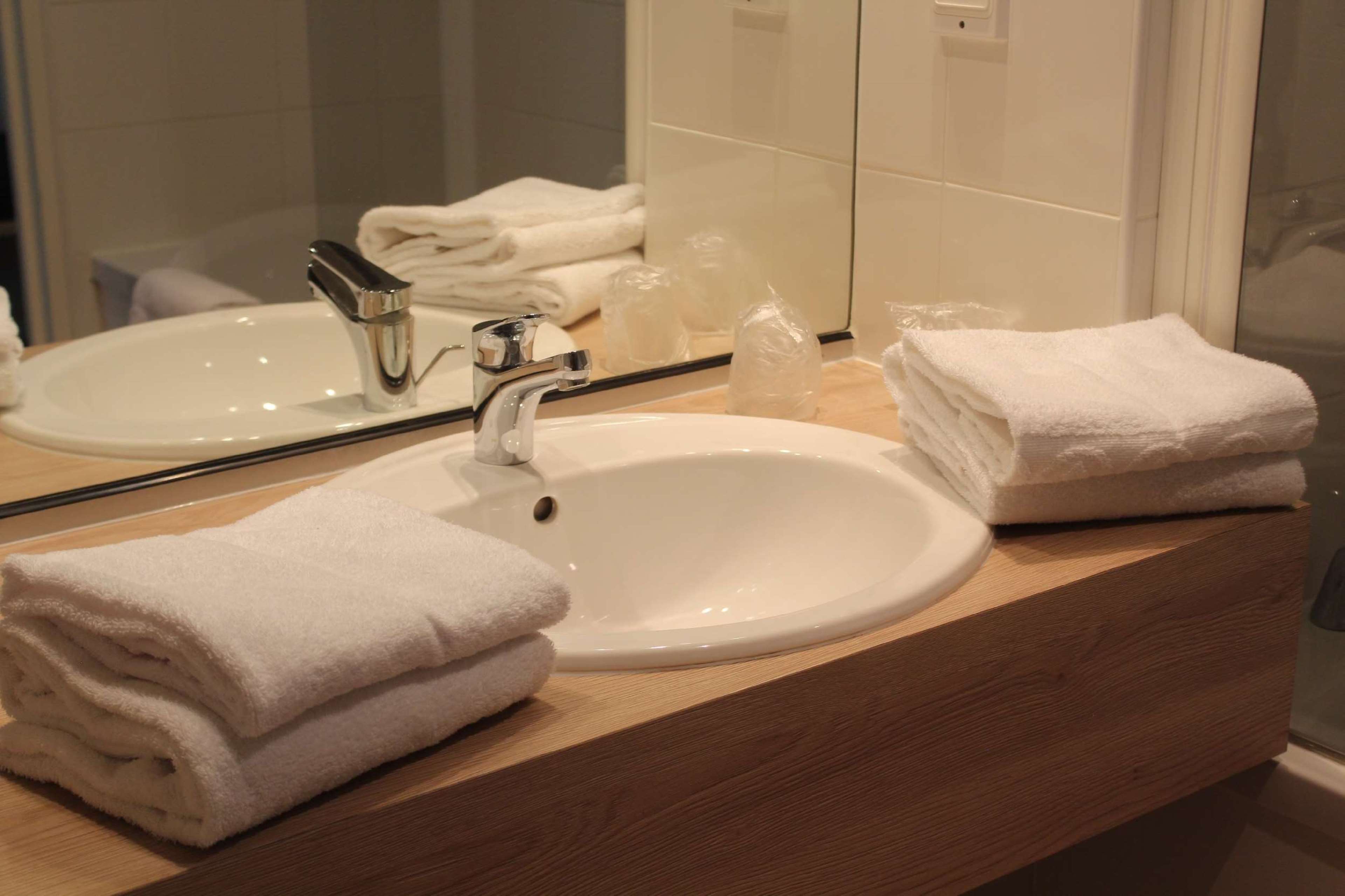 Hotel Kyriad Nemours