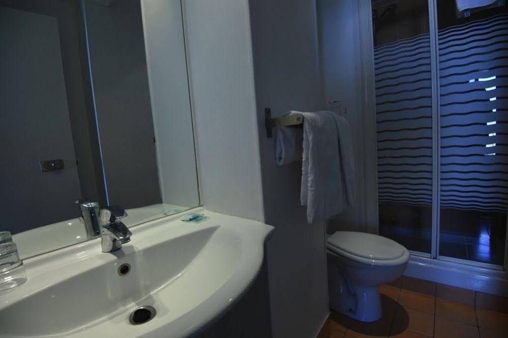 Adonis Paris Hôtel Roma Sacré Cœur