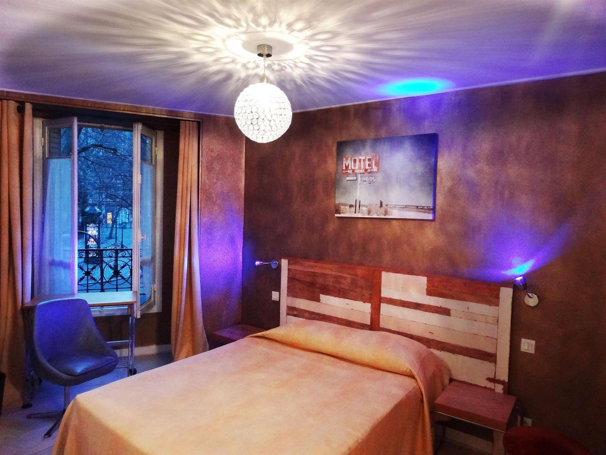 Adonis Paris Hôtel Roma Sacré Cœur