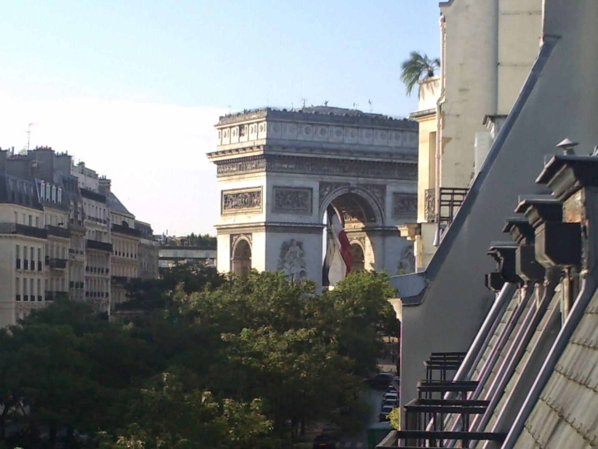 ELSA, Hôtel Paris