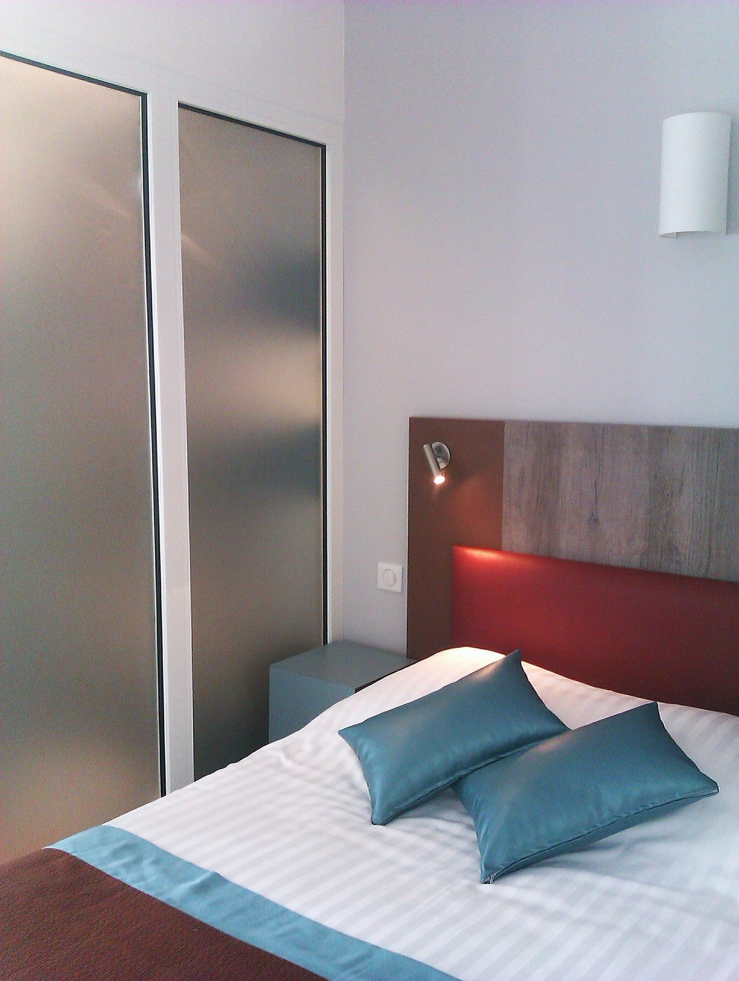 ELSA, Hôtel Paris