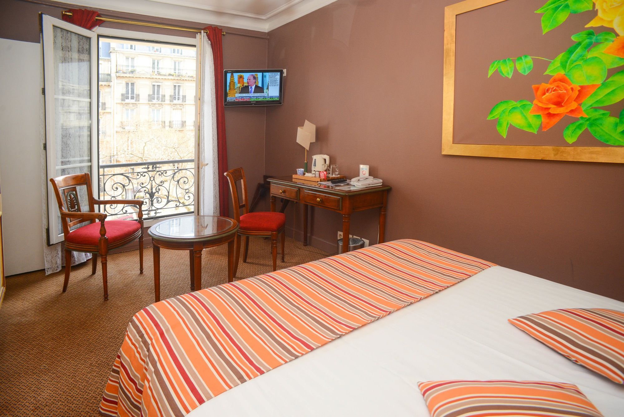 ELSA, Hôtel Paris