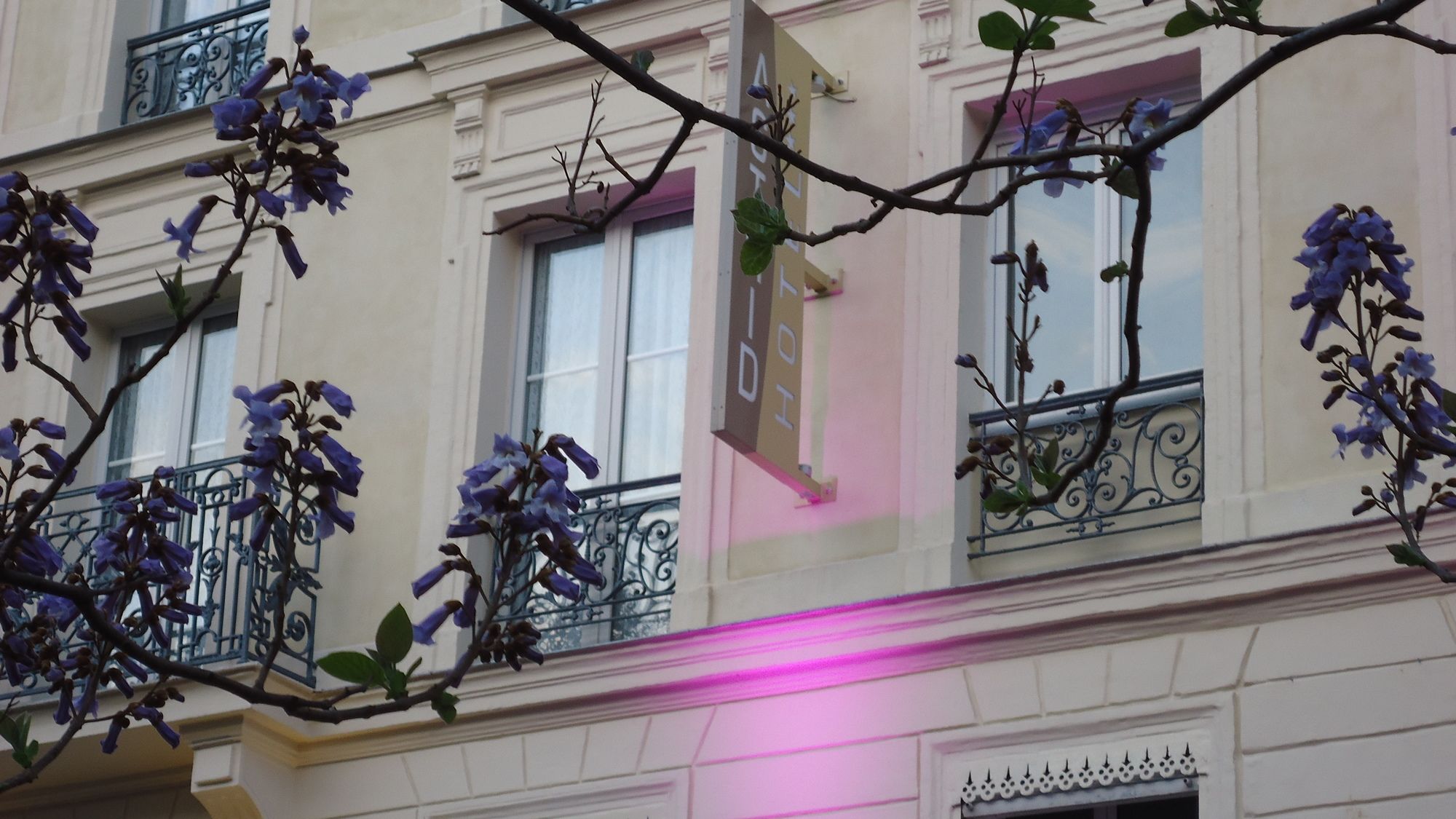 ELSA, Hôtel Paris