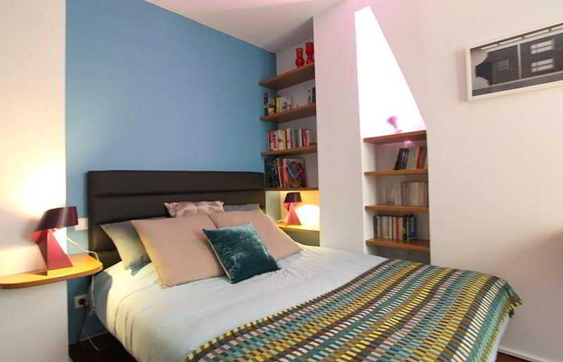 Apartments Paris Centre - At Home Hotel